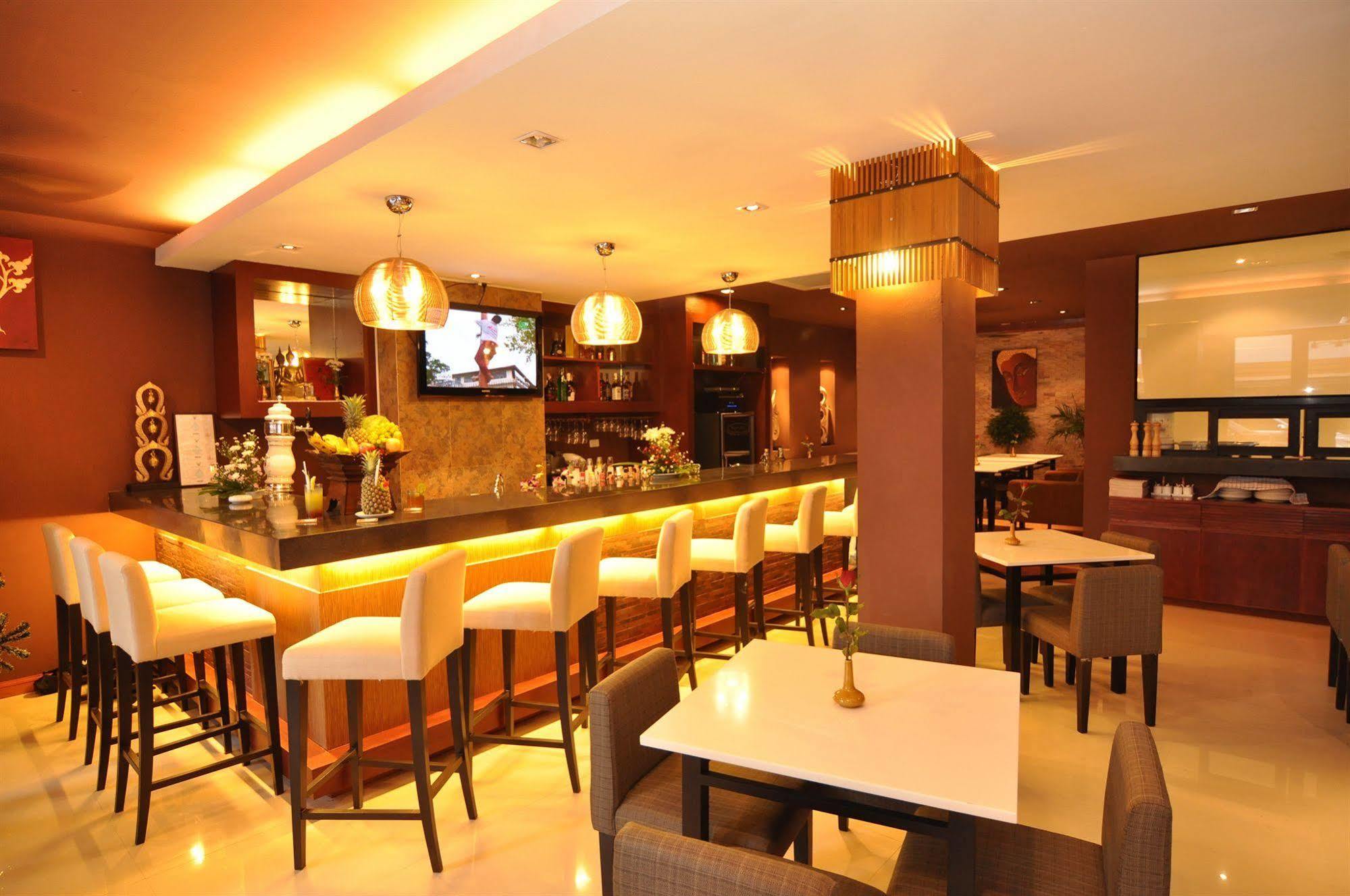 Patong Hemingway'S Hotel מראה חיצוני תמונה